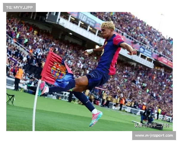 巴萨主帅弗利克批评FIFA最佳阵容评选，称拉菲尼亚落选是笑话